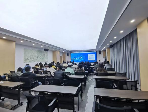 貴州安盤高速農民工信息化推動會